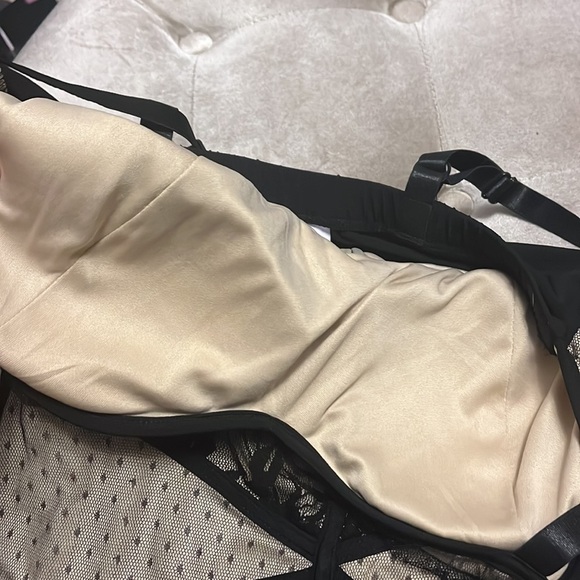 Loop 18 brand black camisole top with lace overlay, adjustable straps - Picture 10 of 12